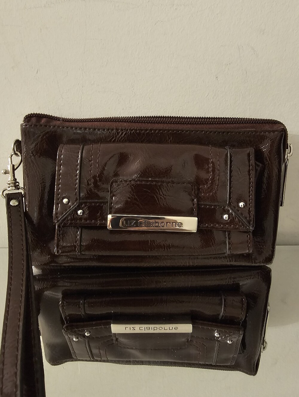 Liz Claiborne Womans Brown Patent Leather Wristlet